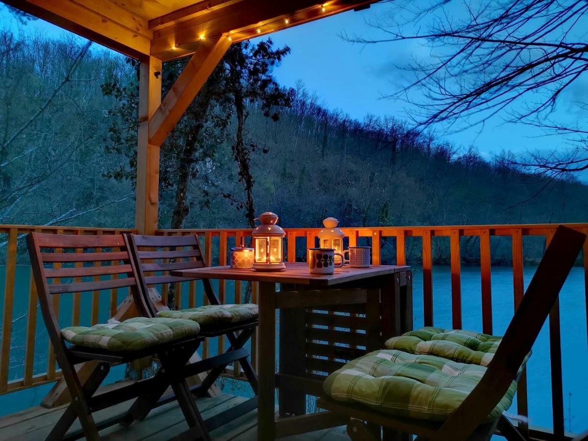 Riverland Gornji Zvečaj Extérieur photo