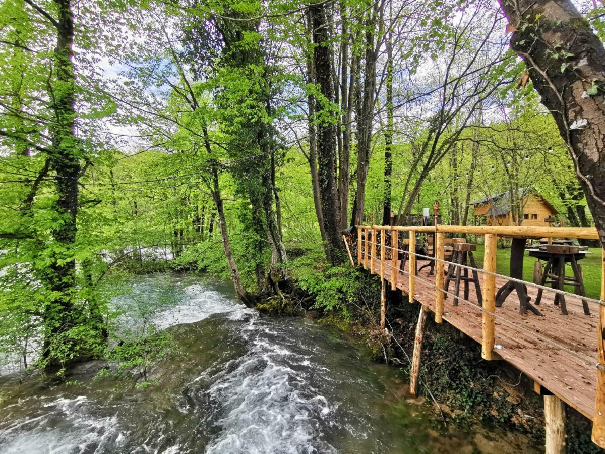 Riverland Gornji Zvečaj Extérieur photo